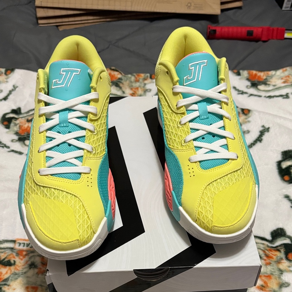 Jordan Jason Tatum2 yellow and Teal Sneakers